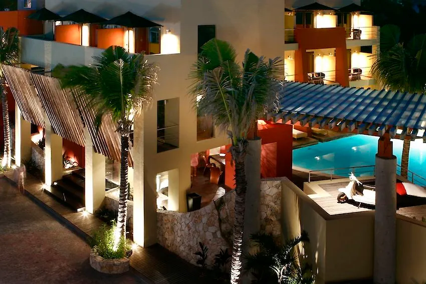 הקונטקטים של Hotel Mosquito Beach
